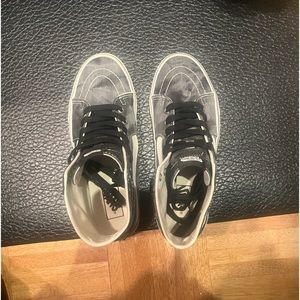 gray high top vans size 9